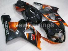 Charger l&#39;image dans la galerie, Black and Orange Factory Style - GSX-R600 04-05 Fairing Kit