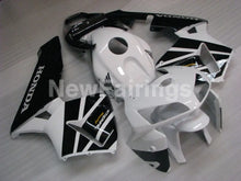 Charger l&#39;image dans la galerie, Black and White Factory Style - CBR600RR 05-06 Fairing Kit -