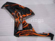 Charger l&#39;image dans la galerie, Black and Orange Factory Style - CBR1000RR 06-07 Fairing Kit