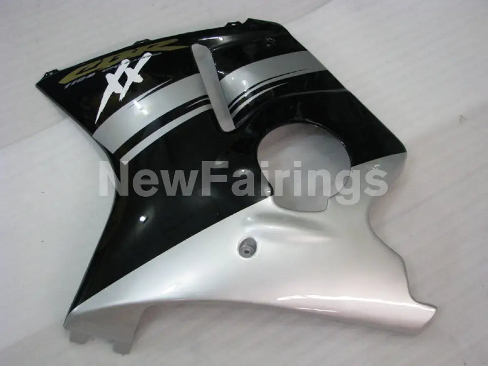 Black and Silver Factory Style - CBR 1100 XX 96-07 Fairing