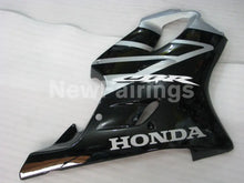 Charger l&#39;image dans la galerie, Black and Silver Factory Style - CBR600 F4i 01-03 Fairing