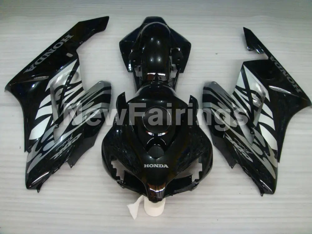 Black and Silver Fire - CBR1000RR 04-05 Fairing Kit -