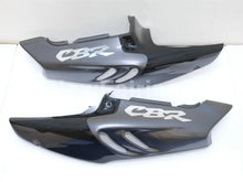 Charger l&#39;image dans la galerie, Grey and Black Factory Style - CBR 900 RR 96-97 Fairing Kit