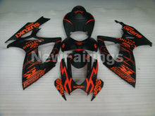 Charger l&#39;image dans la galerie, Matte Black and Orange Corona - GSX-R600 06-07 Fairing Kit