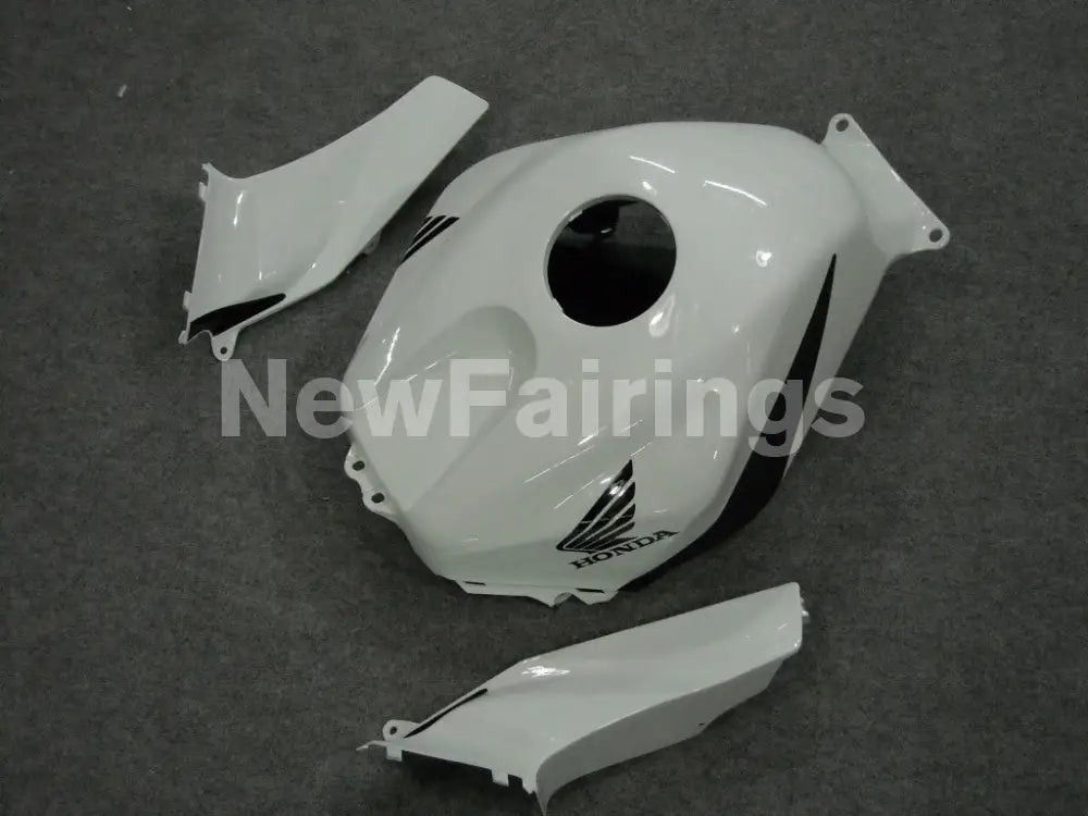 Pearl White and Black Factory Style - CBR600RR 03-04 Fairing