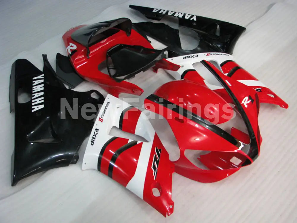 Red Black and White Factory Style - YZF-R1 00-01 Fairing