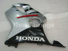 Charger l&#39;image dans la galerie, Silver Black Factory Style - CBR600 F4i 01-03 Fairing Kit -