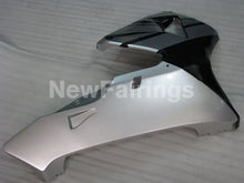 Charger l&#39;image dans la galerie, Silver and Black Factory Style - CBR600RR 05-06 Fairing Kit