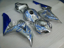 Charger l&#39;image dans la galerie, Silver and Blue Flame - CBR1000RR 06-07 Fairing Kit -