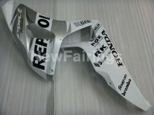 Charger l&#39;image dans la galerie, Silver and White Repsol - CBR1000RR 06-07 Fairing Kit -