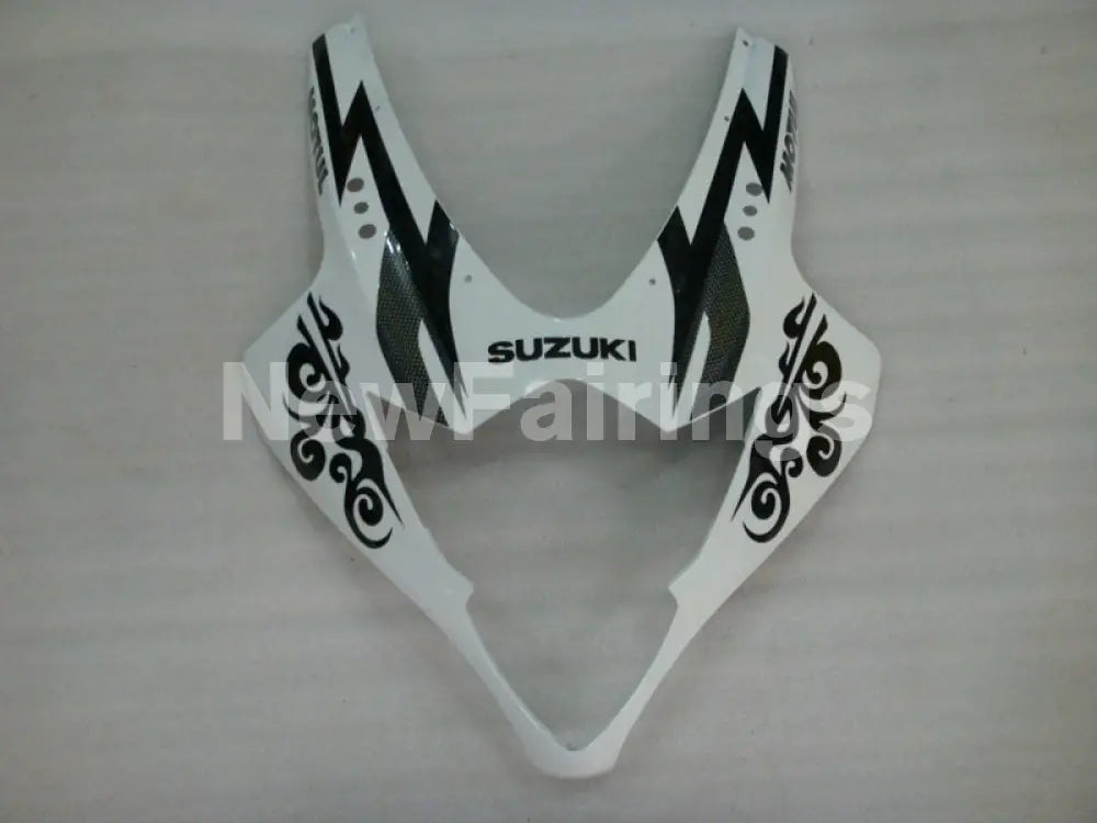 White and Black Corona - GSX - R1000 05 - 06 Fairing Kit