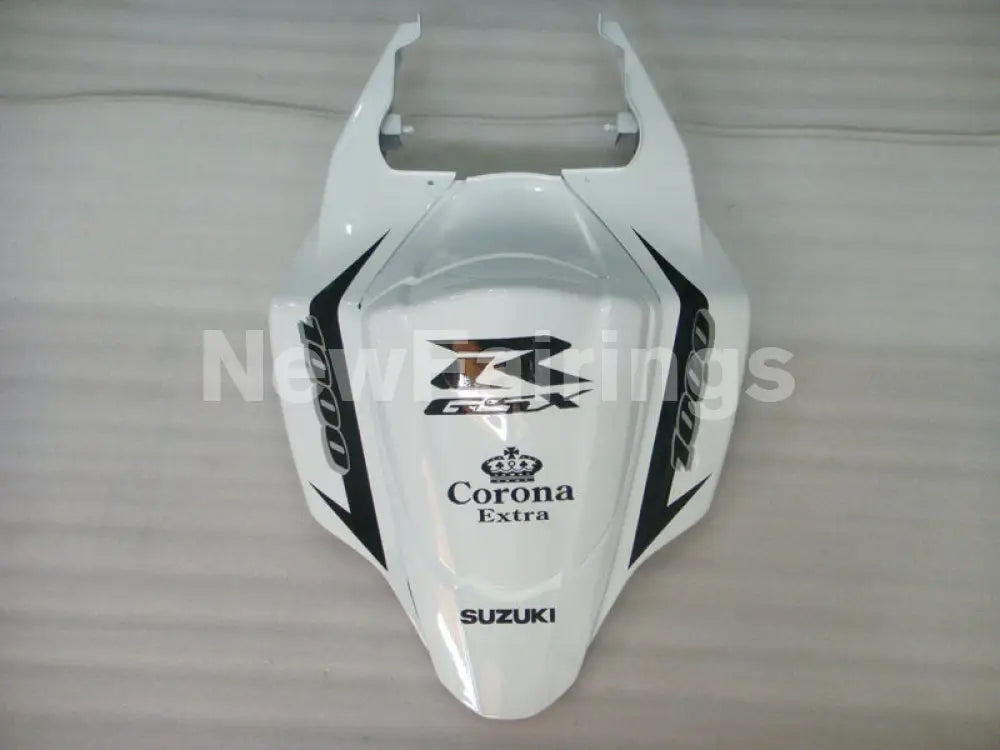 White and Black Corona - GSX - R1000 07 - 08 Fairing Kit