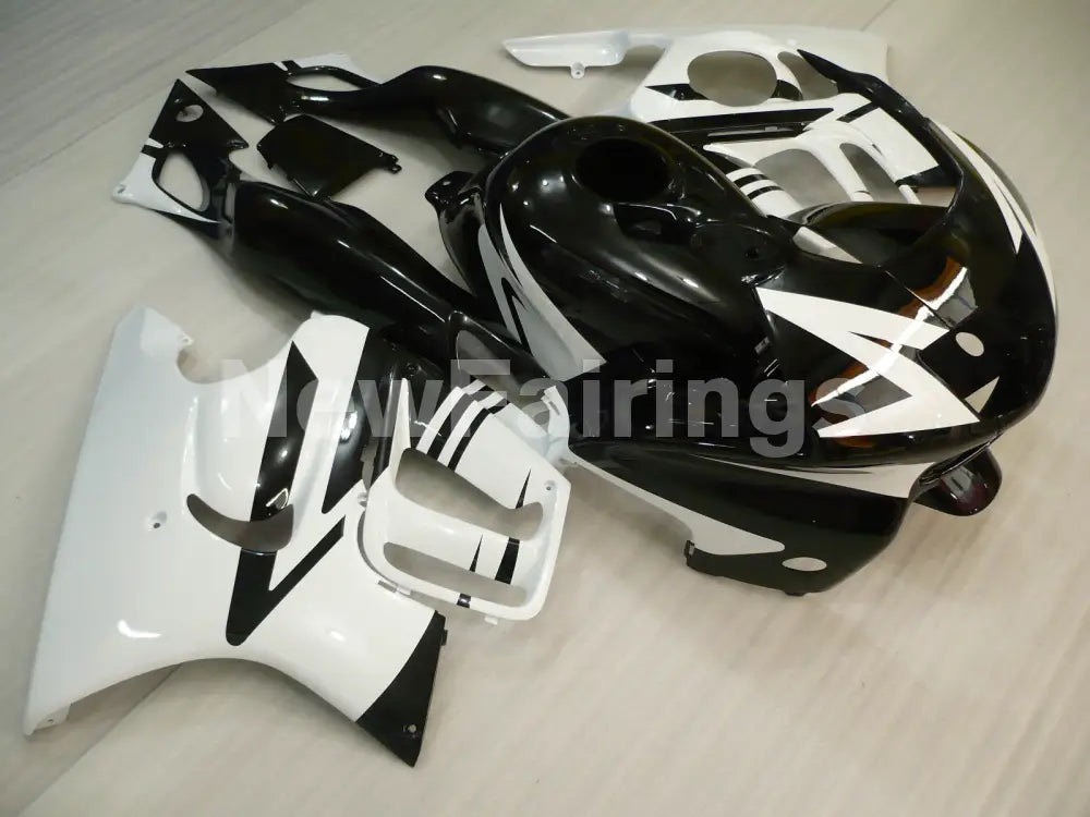 White and Black Factory Style - CBR600 F3 97-98 Fairing Kit