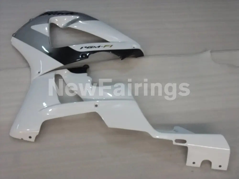 White and Silver Factory Style - CBR 929 RR 00-01 Fairing