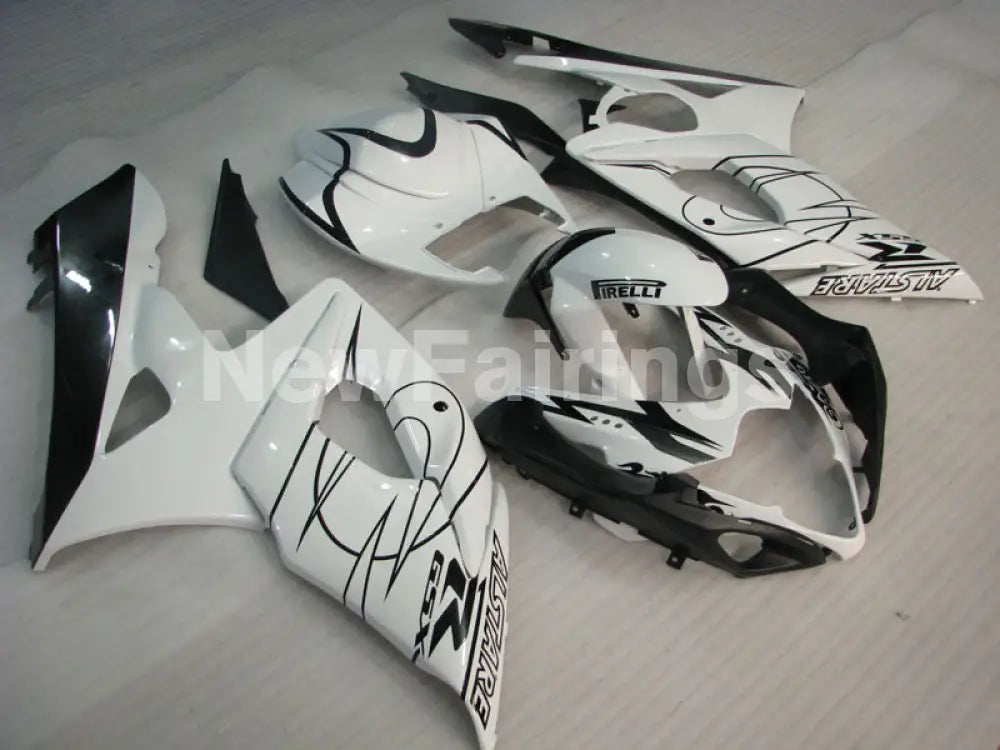 White Black Corona - GSX - R1000 05 - 06 Fairing Kit