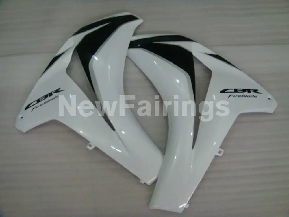 White and Black Factory Style - CBR1000RR 08-11 Fairing Kit