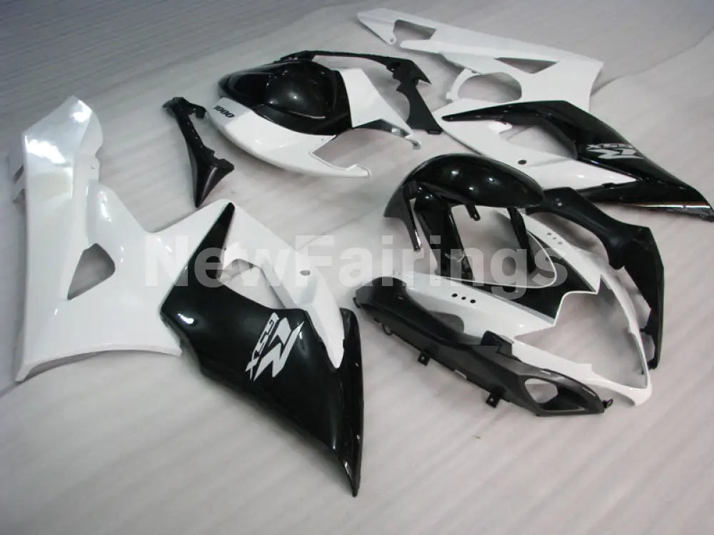 White and Black Factory Style - GSX - R1000 05 - 06 Fairing